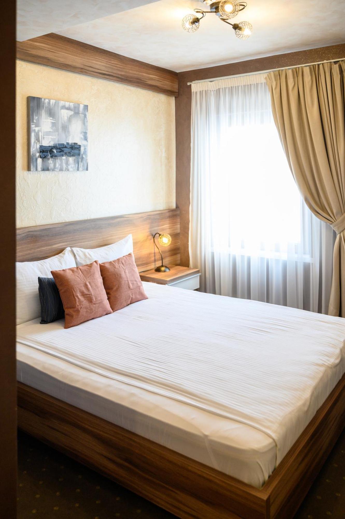 Hotel MV Monogram Indija Esterno foto